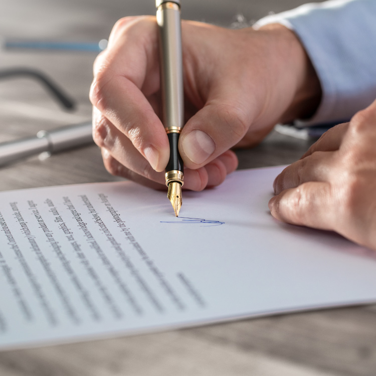 Actualmente, hay ciertos procesos en el Portal de Ventas B2C que requiere incorporar un documento firmado por el cliente. A continuación, te explicamos cómo poder hacerlo a distancia sin el cliente presencialmente.