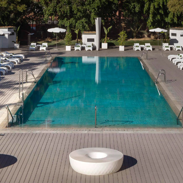 CHC Energía tenemos un programa de colaboración con el grupo Melià Hotels, por el cual todos los trabajadores directos o indirectos de las delegaciones comerciales podrán beneficiarse.