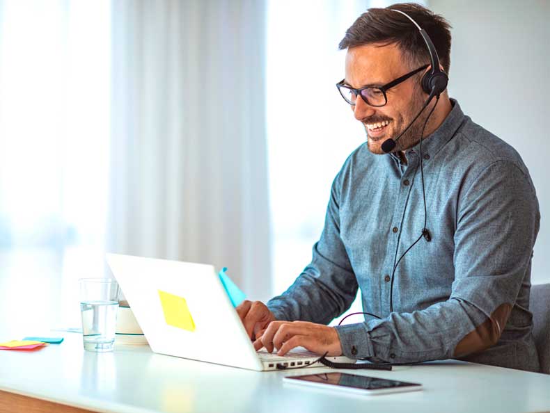 El 7 de octubre lanzamos la nueva página web de CHC Energía, realizamos una profunda renovación para adaptarnos a las necesidades de los clientes y del mercado.