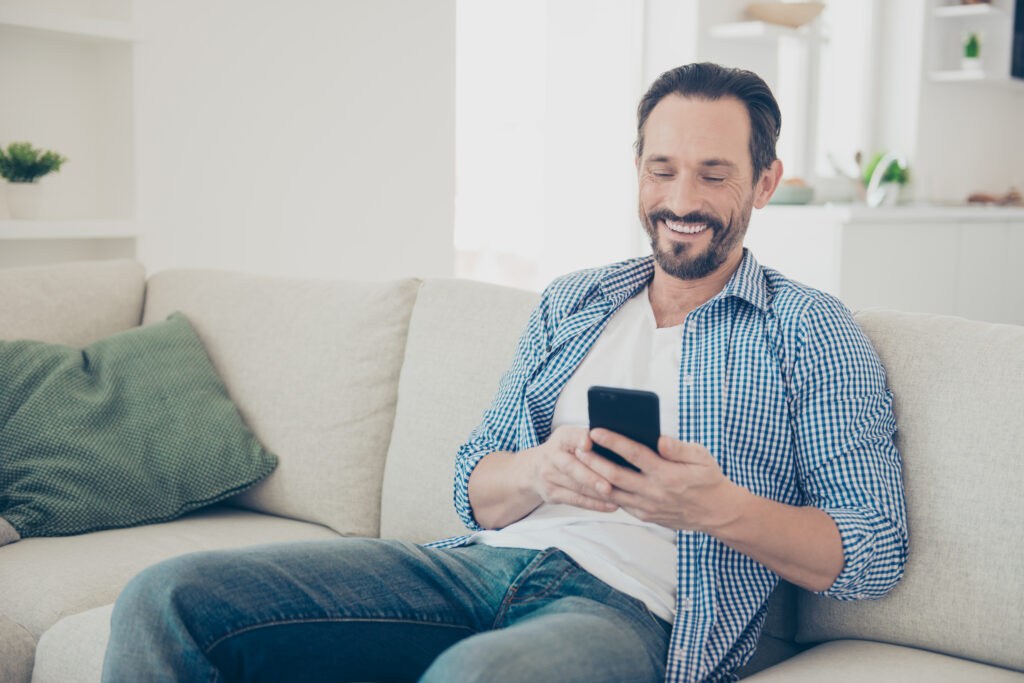 Gracias a la nueva página web estamos obteniendo un importante número de contactos que finalmente se convierten en clientes de CHC Energía.