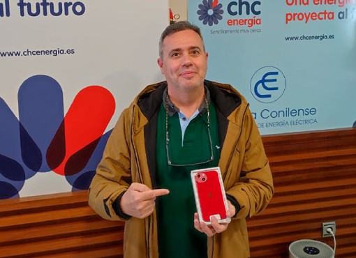 En diciembre lanzamos un sorteo de un iPhone 13 entre todos los clientes de CHC Energía que se dieron de alta en la plataforma de Facturación Electrónica.