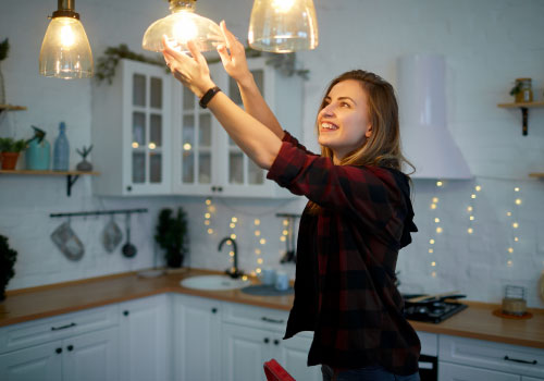 A la hora de contratar una u otra tarifa de luz, es importante que los consumidores tengan claro cuáles son las principales diferencias entre contratar una tarifa plana o a precio fijo.