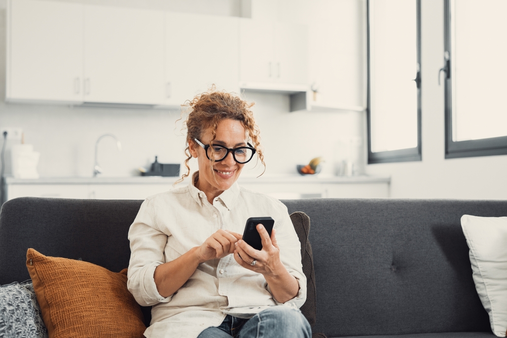 En nuestro blog, hemos publicado algunos consejos importantes para hacer un uso más eficiente y responsable de los recursos energéticos y ahorrar en la factura de la luz.