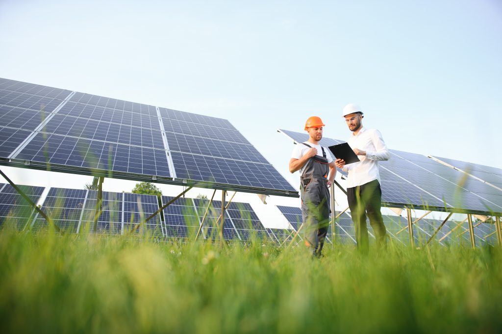 Hemos puesto a vuestra disposición el Plan Ahorro Solar, un nuevo producto destinado a clientes 2.0TD que tienen autoconsumo individual con compensación de excedentes.
